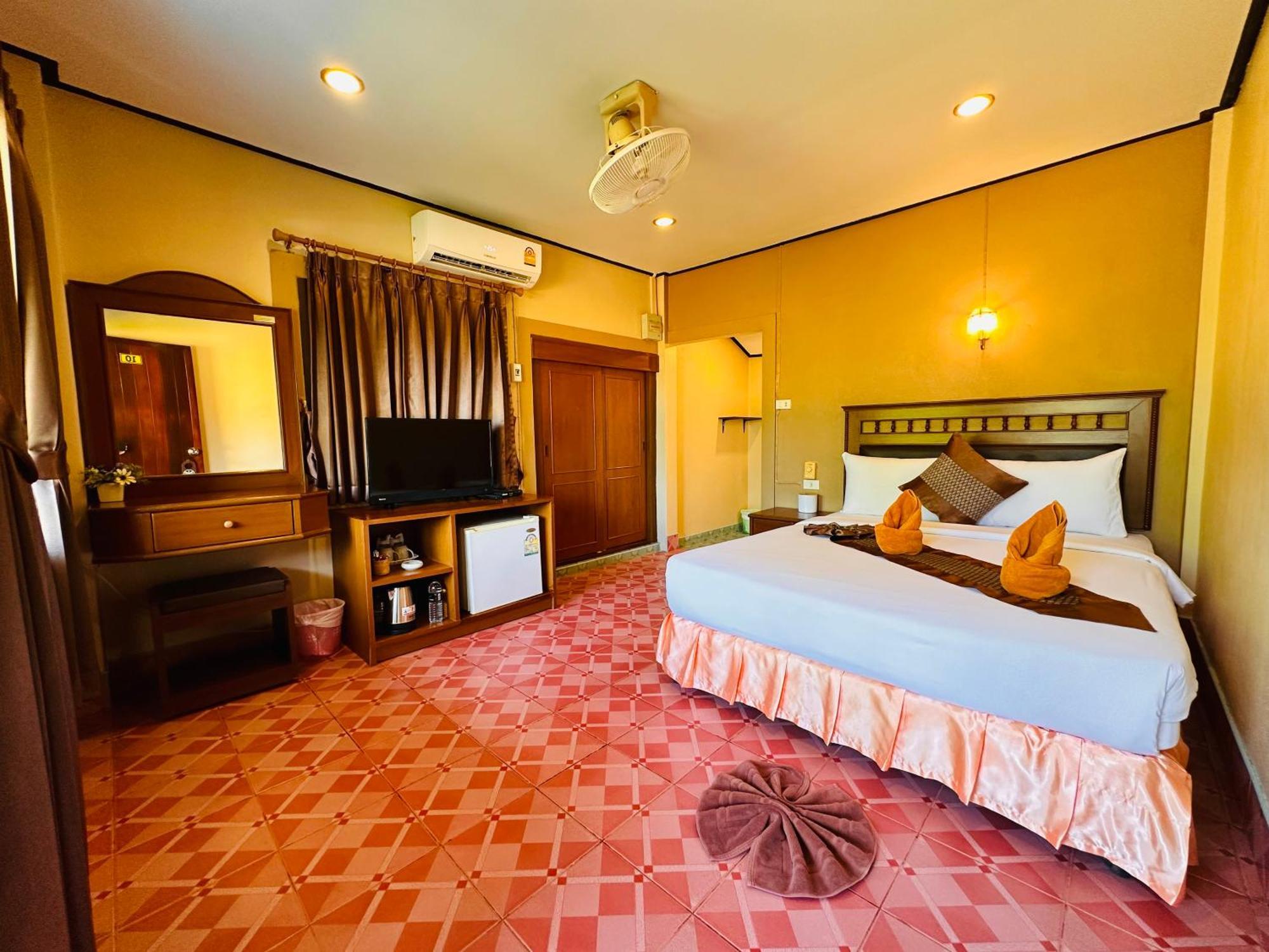 Lanta Queen Resort Ko Lanta Esterno foto